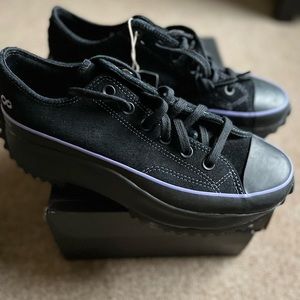 Men’s Converse Sneakers Size 8 /Women's Size 9.5